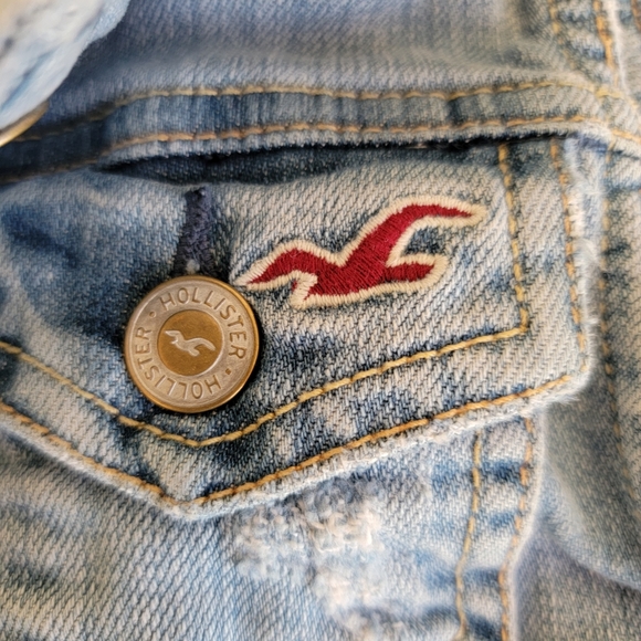 Hollister Sleeveless Denim Jean Jacket - Picture 3 of 8
